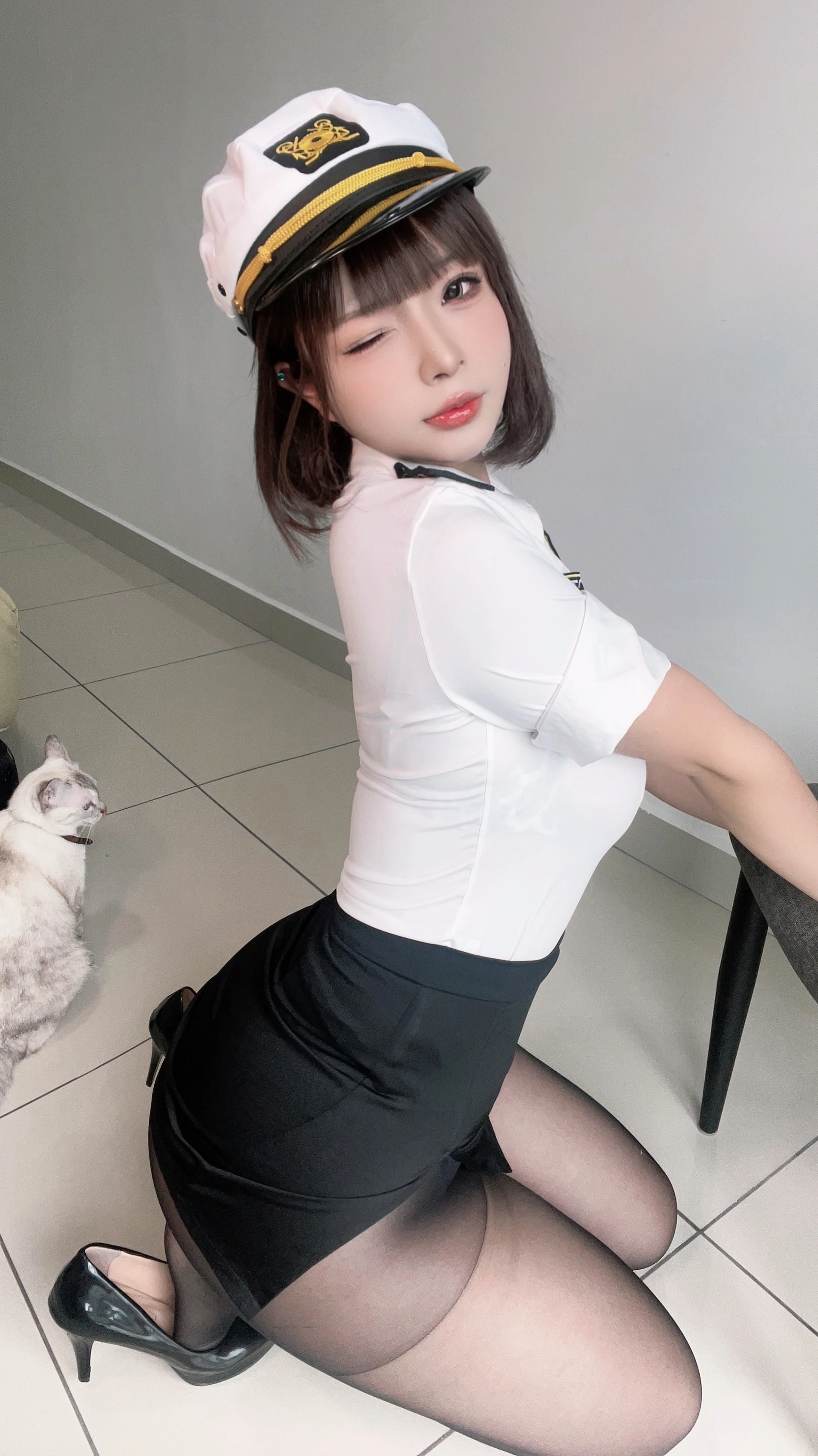 Kokuhui - NO.73 Set B Bad Cop 3